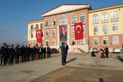 Büyük Önder Atatürk'ü anıyoruz