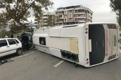 Kahramanmaraş'ta 5 aracın karıştığı kazada ilk belirlemelere göre 10 kişi yaralandı