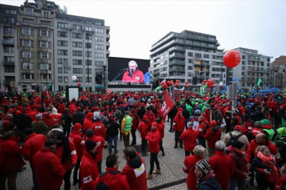 Belçika'da çalışanlar hayat pahalılığını protesto için greve gitti