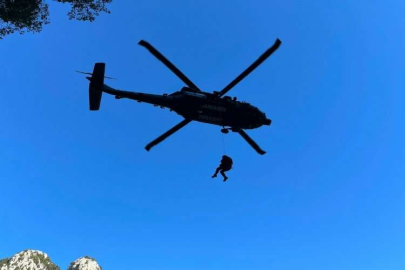 Antalya'da dağlık alanda mahsur kalan 4 Rus helikopterle kurtarıldı