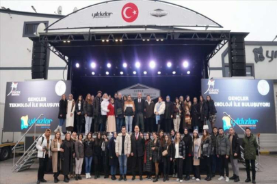 Karabük Üniversitesi öğrencileri sahne tır modülü Turna'yı inceledi