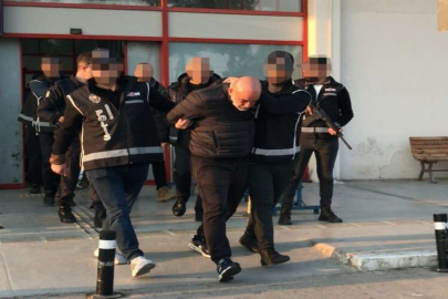 Suç örgütü elebaşı olduğu iddiasıyla KKTC'de yakalanan zanlı Adana'ya getirildi