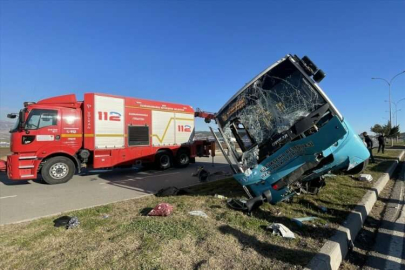 GÜNCELLEME - Kahramanmaraş'ta halk otobüsünün devrilmesi sonucu 12 kişi yaralandı