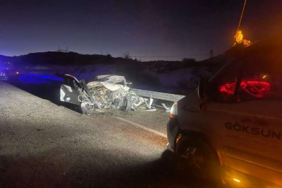 Kahramanmaraş'ta tıra çarpan otomobilin sürücüsü uzman onbaşı öldü