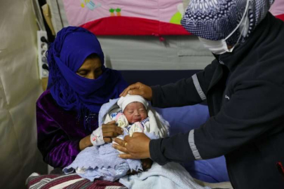 Şükriye ebenin deprem günü ölen çocuğunun adı yeni doğan bebekte yaşayacak