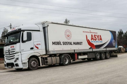 Osmaniye'nin köylerini gezen Mobil Sosyal Market depremzedelerin ihtiyaçlarını karşılıyor