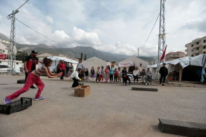 İskenderun'da depremzede çocuklar 