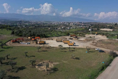 Hatay'da devlet hastanesinin inşası için çalışmalar 24 saat esasına göre sürüyor