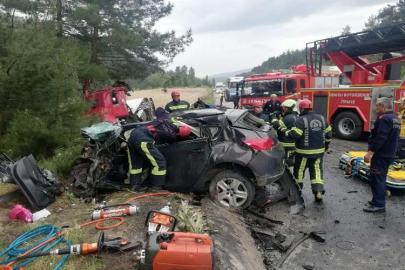 Sağlıkçı ailenin yeni yaşam hayali yarım kaldı: 4 ölü, 1 yaralı