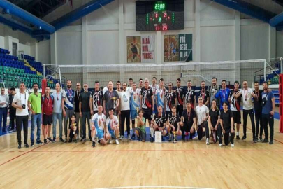 Kütahya’da kurumlar arası voleybol turnuvası