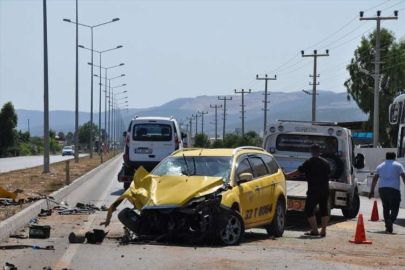 Mersin'de trafik kazasında 3'ü sağlık çalışanı 5 kişi yaralandı