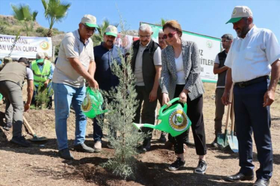 Adana'da 15 Temmuz şehitleri anısına 251 fidan dikildi