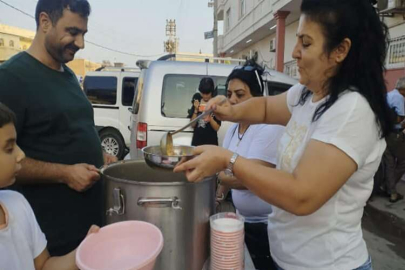 Küçük Dikili halkına aşure ikramı yapıldı