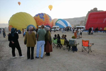 Kapadokya'da sıcak hava balonu ters rüzgara yakalandı