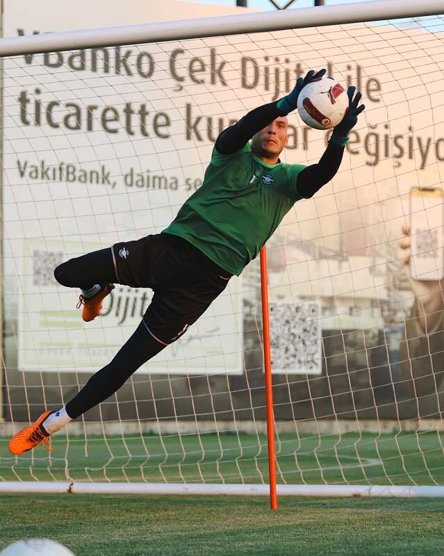 Demirspor'un Genk yolculuğu başladı-2