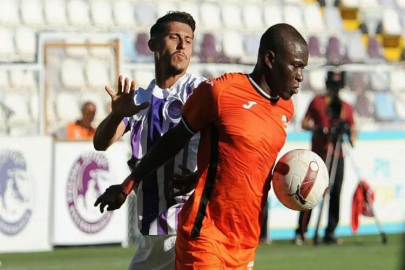 Keçiörengücü-Adanaspor maçının ilk yarısı golsüz tamamlandı