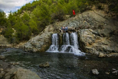 Yedigöze Şelalesi ve milli parklara rağbet artıyor