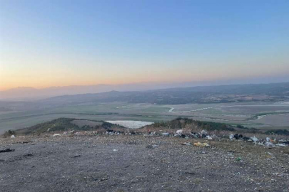 Adana Rüzgarlı Tepe Çöp Yığınına Döndü