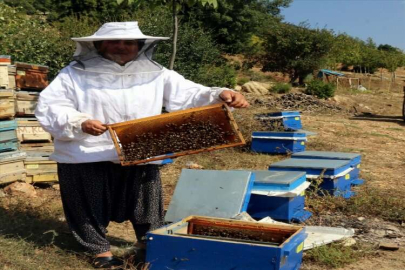 Adana'da kadın arıcıya malzeme desteği