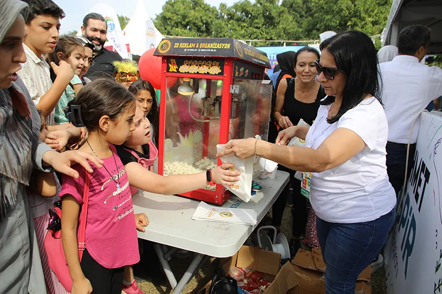 Kocaispir 'Adana’nın lezzeti ve neşesi eşsizdir' 2