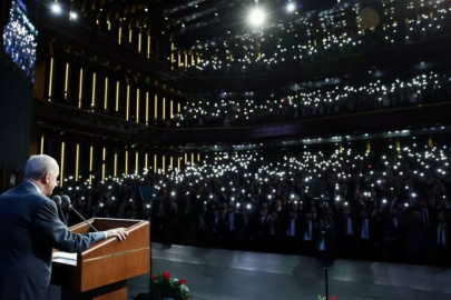 Cumhurbaşkanı Erdoğan: "Amerika gibi ülkeye barışı tesis mi yakışır, yoksa oraya benzinle, körükle gitmek mi yakışır?”