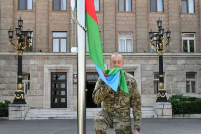 Aliyev: “Kendilerine ‘cumhurbaşkanı’ diyen üç palyaço, hak ettikleri cezayı bekliyor”