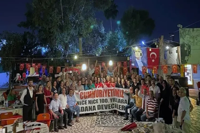 Adana Devecileri, Cumhuriyet'in 100. yılını coşkuyla kutladı