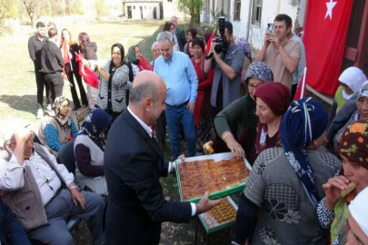 Çocuksuz 100. yılı kutlayan köye çocuklar akın etti