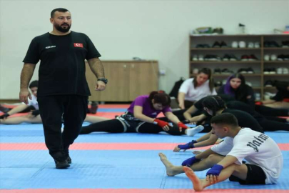 Kick boks ve muaythai branşında şampiyonlar yetiştiriyor