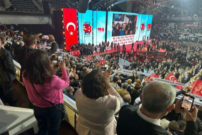 CHP'de yeni genel başkan seçiliyor