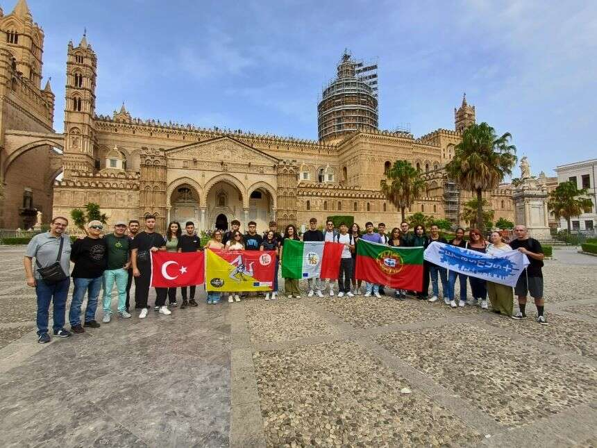 İbrahim Atalı Lisesi, İtalya’da Türk kültürünü tanıttı-1