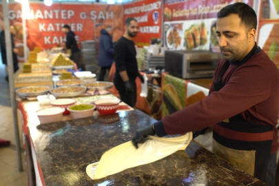 Gaziantep Yemek Şenliği'nde ödül baklava için yarıştılar