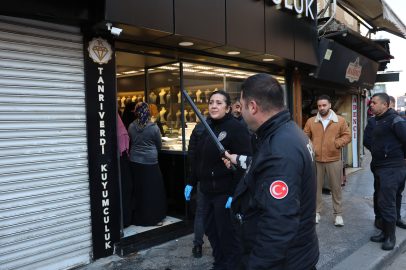 Adana Saydam Caddesi'nde Kuyumcu Soygunu: Conolar Yakalandı