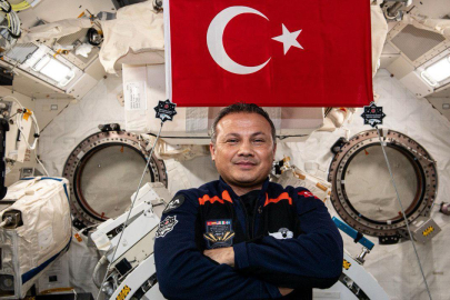 Türkiye'nin ilk astronotu Alper Gezeravcı’nın uzay yolculuğu sona eriyor