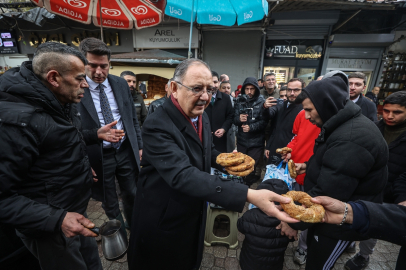 Bakanlar Kura Çekimi İçin Hatay'da Vatandaşlarla Bir Arada