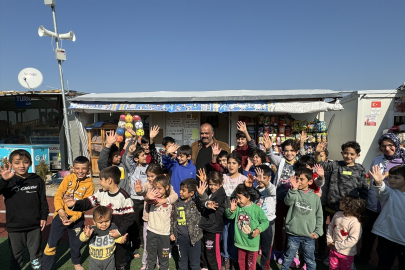 Osmaniye'de evi ve dükkanı yıkılan depremzede, konteyner kentin 