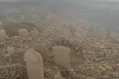 Şanlıurfa'daki Göbeklitepe, kış mevsiminde de ziyaretçi akınına uğruyor