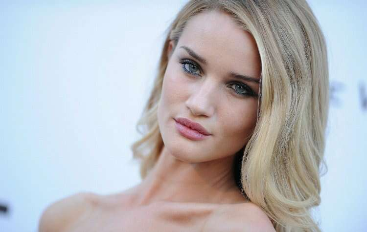 Moda dünyasının parlak yıldızı Rosie Huntington-Whiteley kimdir 3