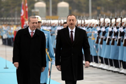 Cumhurbaşkanı Erdoğan, Azerbaycan Cumhurbaşkanı Aliyev'i resmi törenle karşıladı