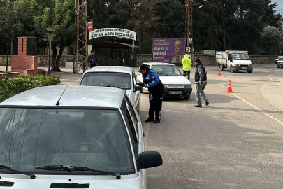 Kozan'da polis uygulamalarında 9 hükümlü yakalandı