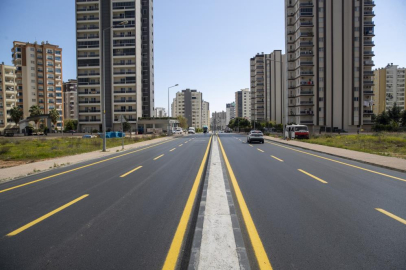 Mezitli'de Zeytinli Caddesi'nde yol yapım çalışmaları tamamlandı