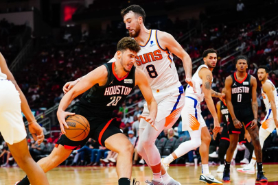 Alperen Şengün'ün ihraç edildiği maçta Houston Rockets, Phoenix Suns'a mağlup oldu