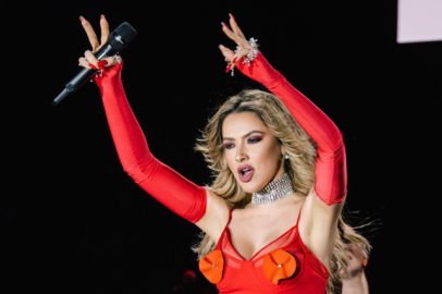 Hadise, Mert Ayaydın İle İlişki İddialarını Yalanladı: 