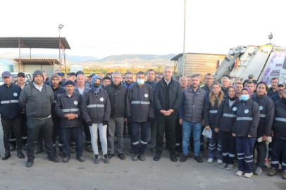 Mezitli Belediye Başkanı Tarhan, fen işleri ve temizlik müdürlüğü personeliyle buluştu