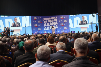 Özgür Özel Adana'da "Yeni Dönem Projeleri Tanıtım Toplantısı"na katıldı