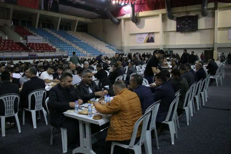 Cumhur İttifakı Yüreğir Belediye Başkan adayı Halil Nacar'