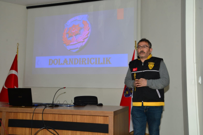 Adana’da güvenlik görevlileri “Dolandırıcılık Eğitimi ve Seçim Güvenliği” konusunda bilgilendirildi