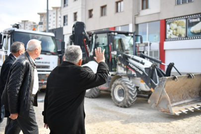 Kayseri Büyükşehir Belediye Başkanı, Yakut Mahallesi'nde üst geçit köprüsü inşaatını inceledi