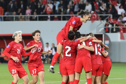 A Milli Kadın Futbol Takımı'nın 2025 Avrupa Şampiyonası elemeleri aday kadrosu belli oldu