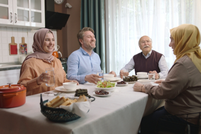 Uzmanı uyardı: İftar sofralarında bu Konuları konuşmaktan kaçının!